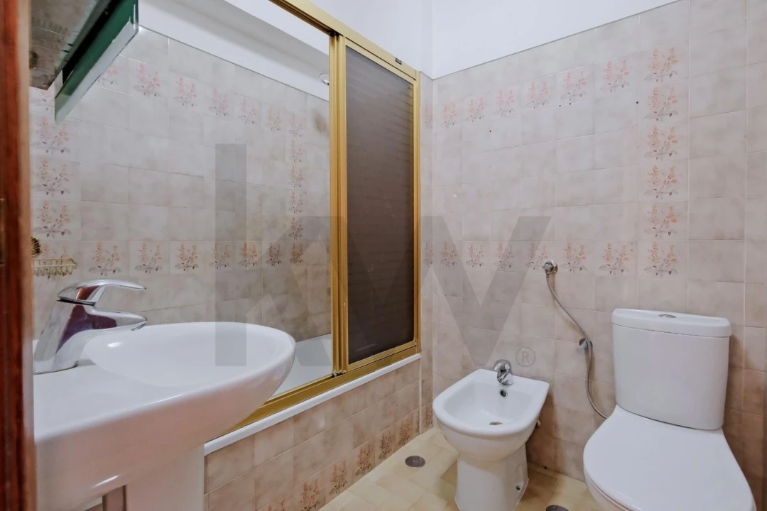 Apartamento T3 para Venda em Benfica Foto 19