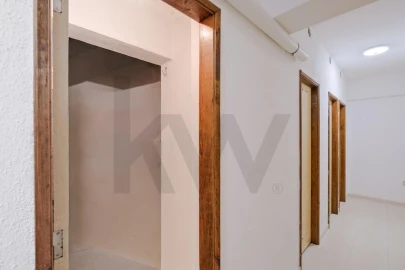 Apartamento T3 para Venda em Benfica