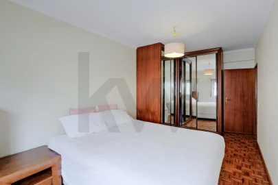 Apartamento T3 para Venda em Benfica