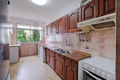 Apartamento T3 para Venda em Benfica
