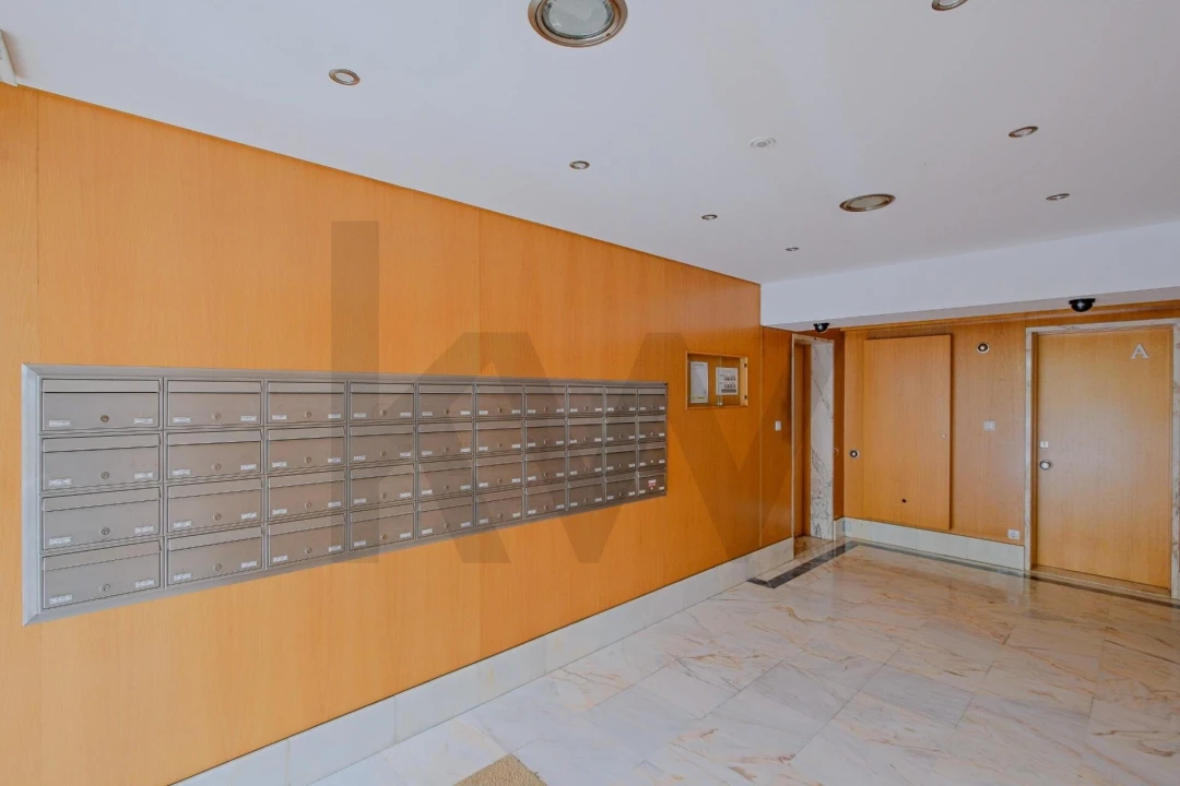 Apartamento T3 para Venda em Benfica Foto 33