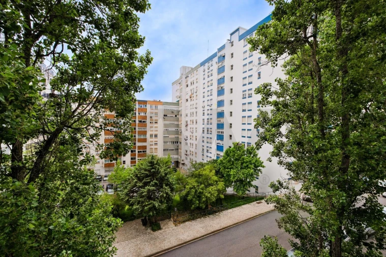 Apartamento T3 para Venda em Benfica Foto 8