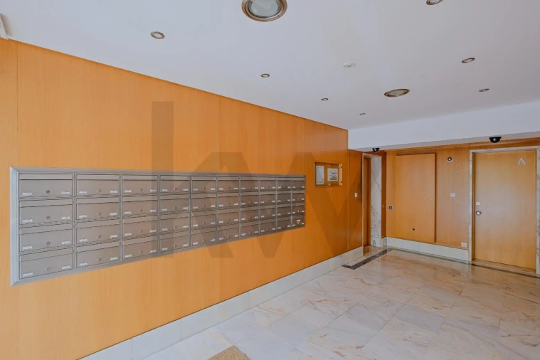 Apartamento T3 para Venda em Benfica Foto 33