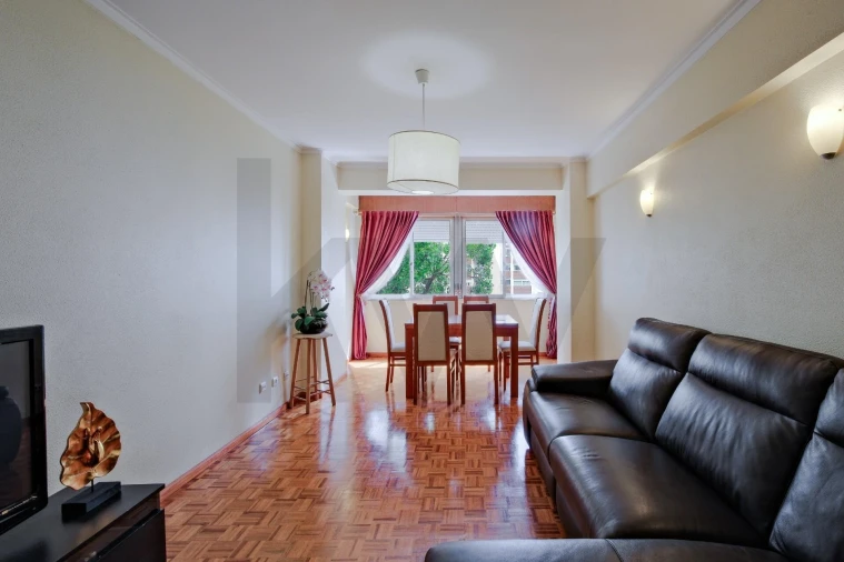Apartamento T3 para Venda em Benfica Foto 4