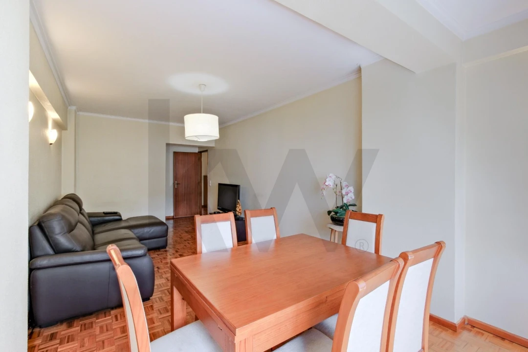 Apartamento T3 para Venda em Benfica Foto 5