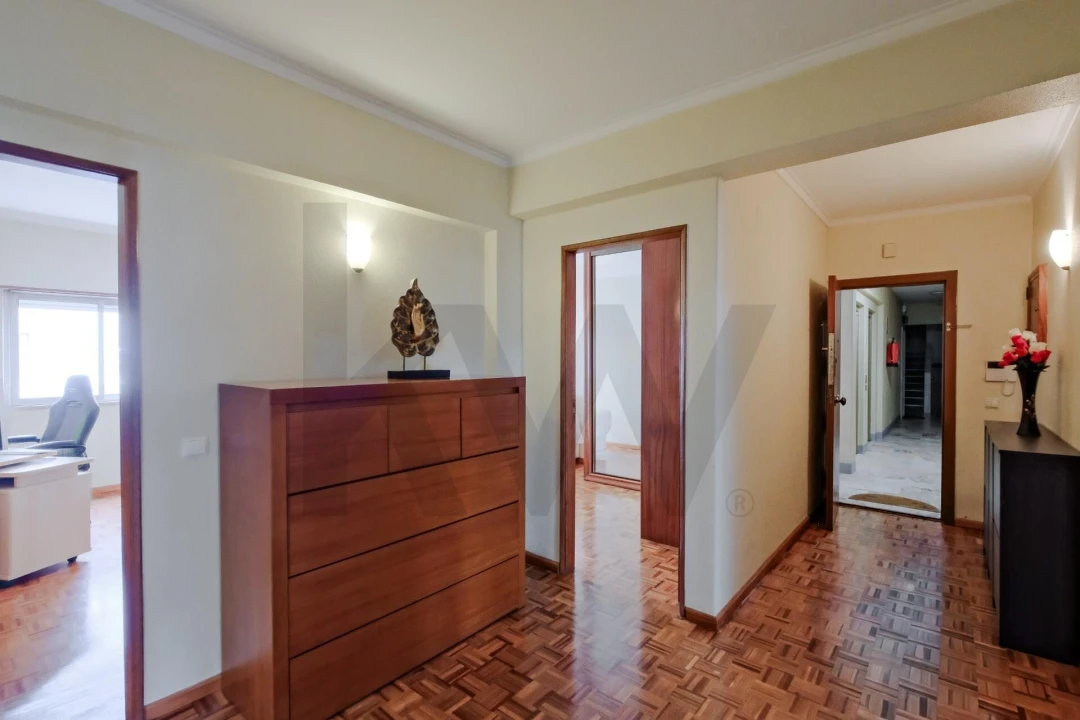 Apartamento T3 para Venda em Benfica Foto 28