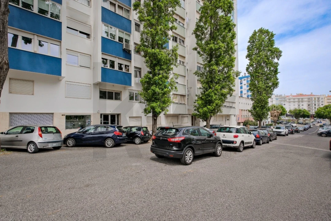 Apartamento T3 para Venda em Benfica Foto 38