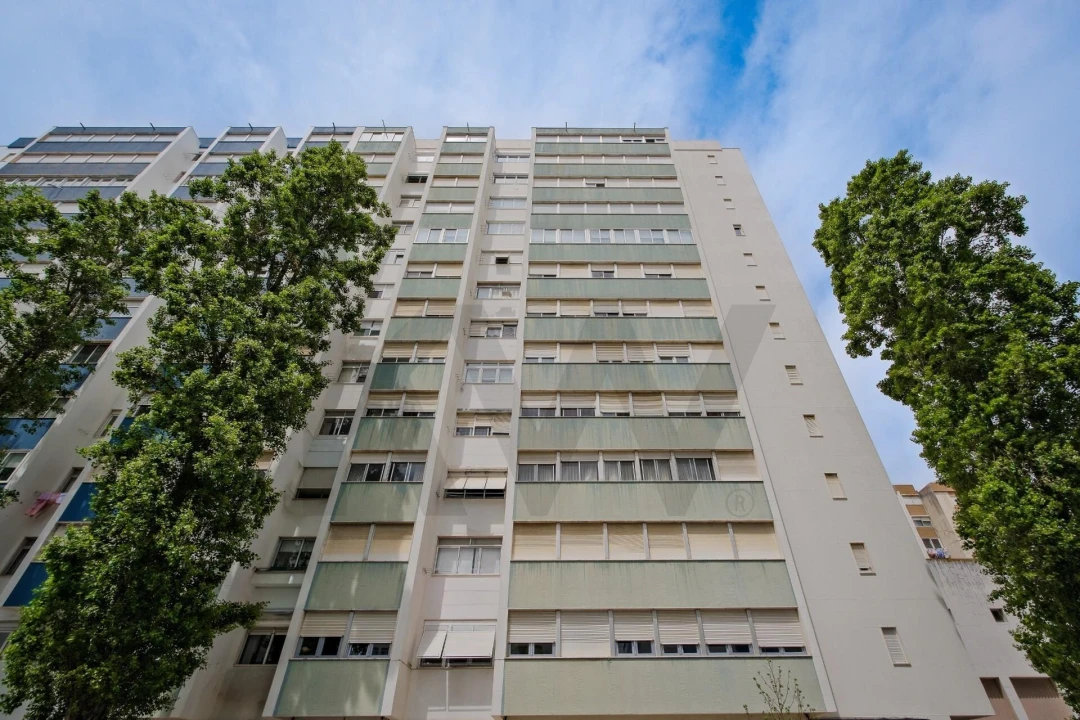 Apartamento T3 para Venda em Benfica Foto 35