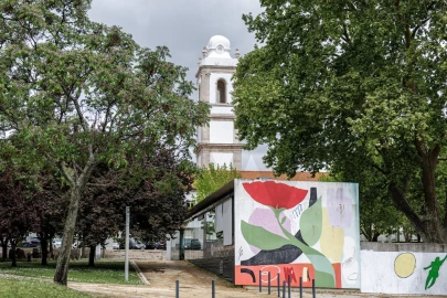 Prédio para Venda em Romeira e Várzea