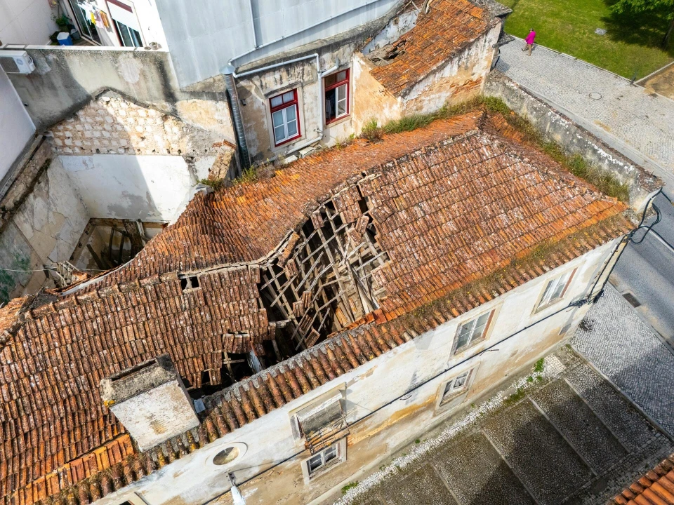 Prédio para Venda em Romeira e Várzea Foto 25