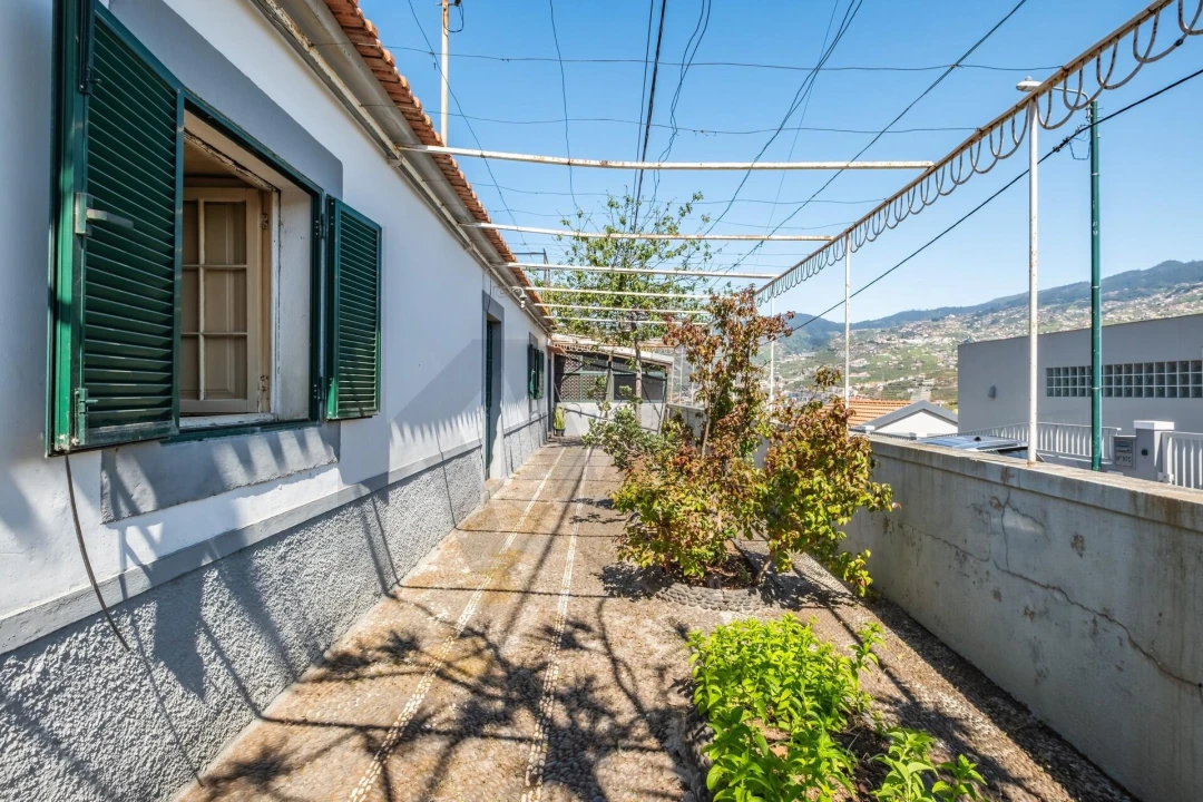 Moradia T3 para Venda em São Martinho Foto 6