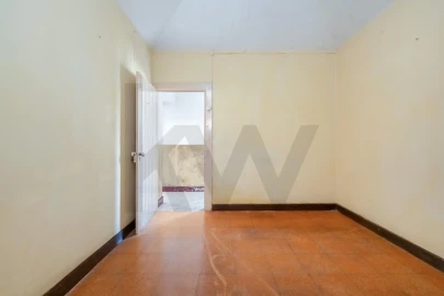 Moradia T3 para Venda em São Martinho