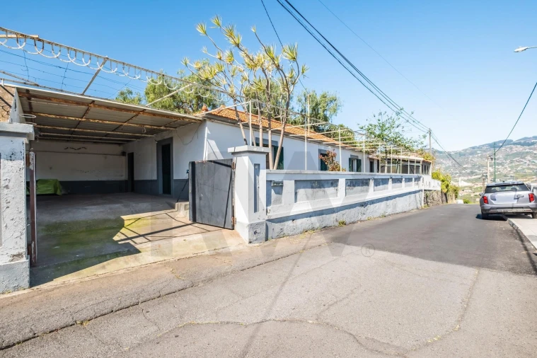 Moradia T3 para Venda em São Martinho Foto 4