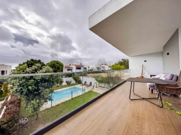 Moradia T4 para Venda em Agualva e Mira-Sintra