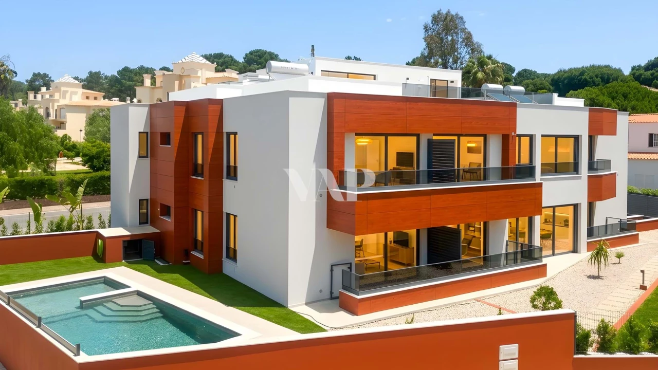 Apartamento T1 para Venda em Quarteira Foto 14