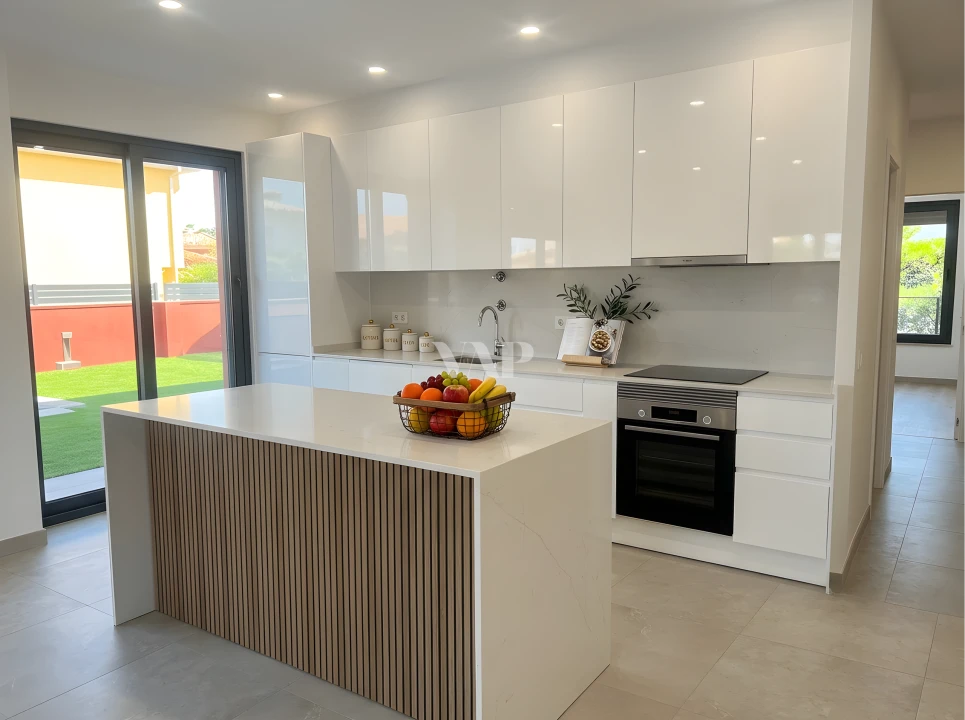 Apartamento T3 para Venda em Quarteira Foto 3