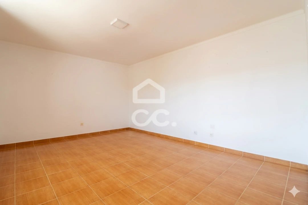 Apartamento T3 para Venda em São Pedro de Tomar Foto 4