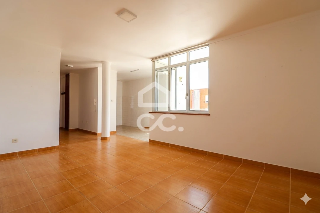 Apartamento T3 para Venda em São Pedro de Tomar Foto 3