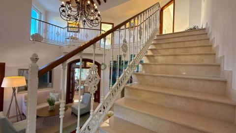 Moradia T4 para Venda em Quarteira