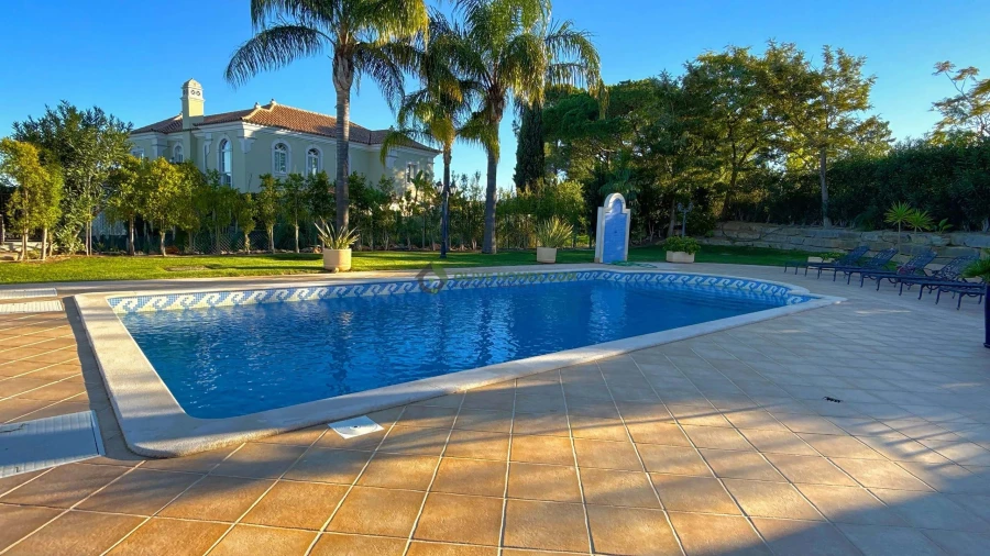 Moradia T4 para Venda em Quarteira Foto 38