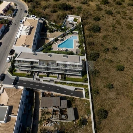 Terreno para Venda em Estômbar e Parchal