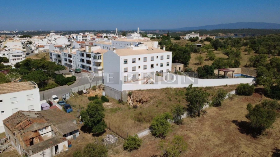 Terreno para Venda em Estômbar e Parchal Foto 3