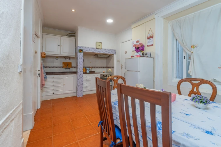 Apartamento T4 para Venda em Misericórdia Foto 4