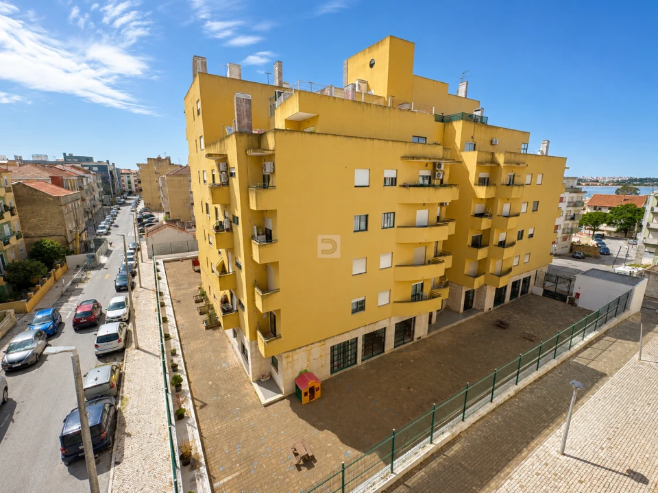 Apartamento T2 para Venda em Alto do Seixalinho, Santo André e Verderena Foto 31