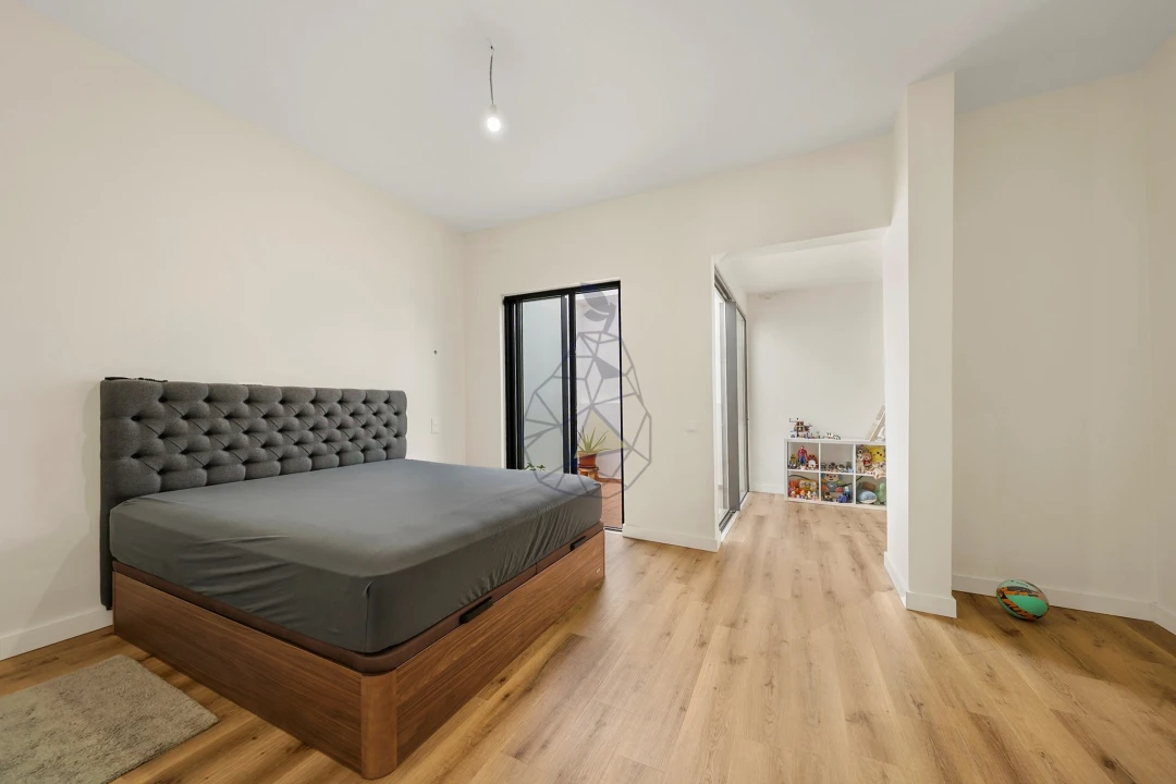 Apartamento T2 para Venda em Portimão Foto 17