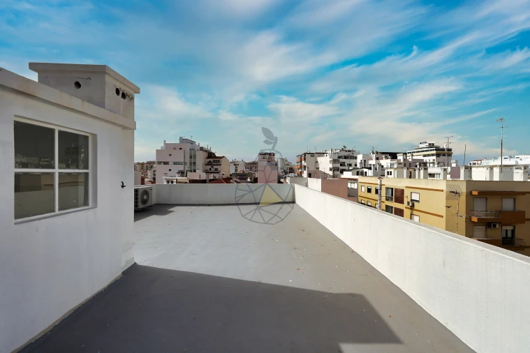 Apartamento T2 para Venda em Portimão Foto 40