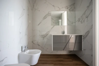 Apartamento T2 para Venda em Quelfes