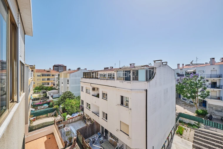 Apartamento T4 para Venda em Costa da Caparica Foto 7