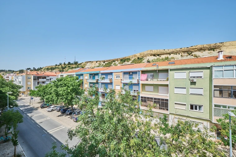 Apartamento T4 para Venda em Costa da Caparica Foto 2