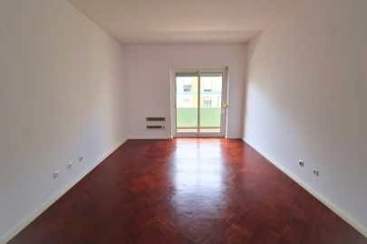 Apartamento T5 para Arrendamento em Belém
