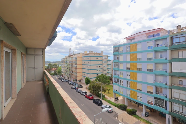 Apartamento T5 para Arrendamento em Belém Foto 2
