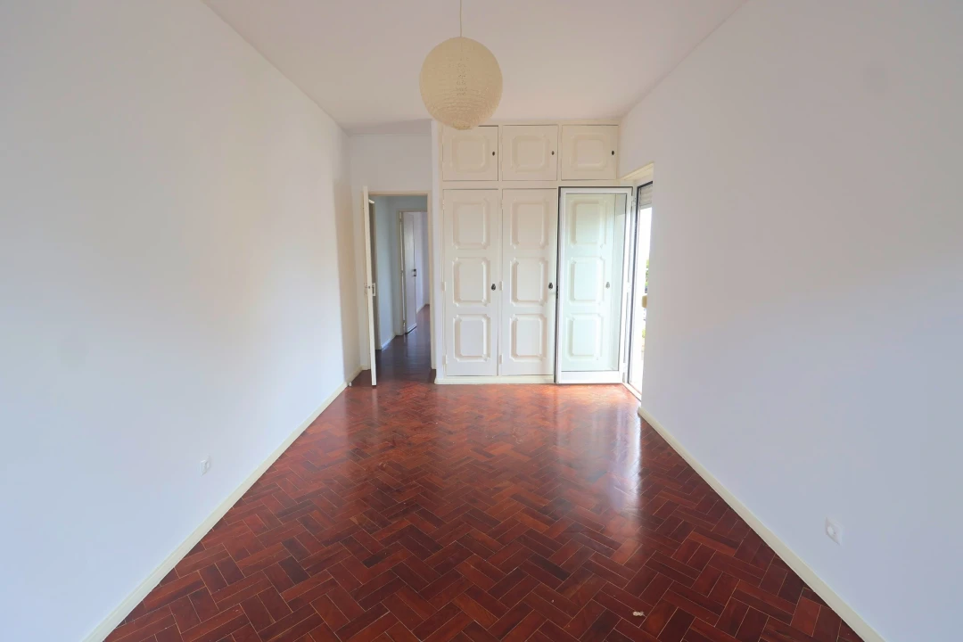 Apartamento T5 para Arrendamento em Belém Foto 8