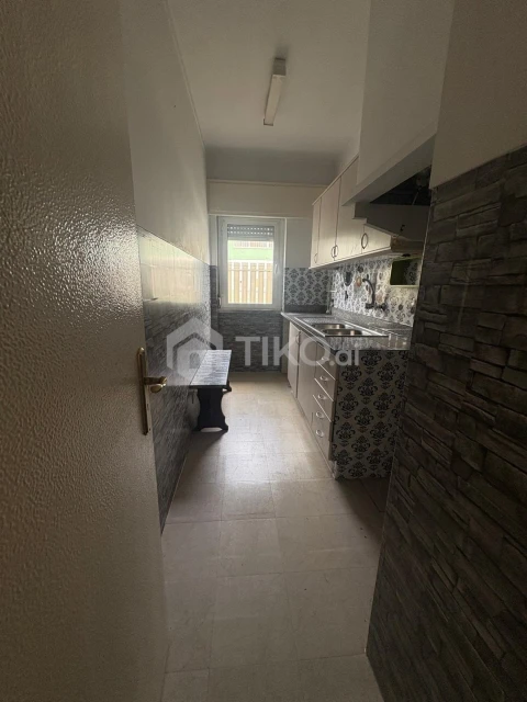 Apartamento T1 para Venda em Algés, Linda-A-Velha e Cruz Quebrada-Dafundo