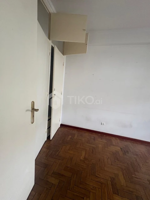 Apartamento T1 para Venda em Algés, Linda-A-Velha e Cruz Quebrada-Dafundo