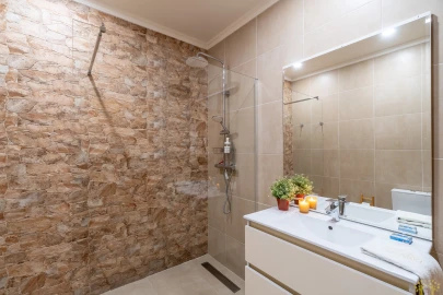 Apartamento T1 para Venda em Lagos (São Sebastião e Santa Maria)