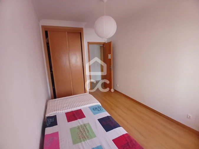 Apartamento T2 para Arrendamento em Gambia-Pontes-Alto da Guerra Foto 9