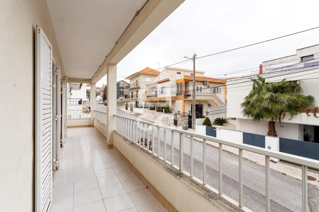 Moradia T4 para Venda em Santa Iria de Azoia, São João da Talha e Bobadela Foto 40