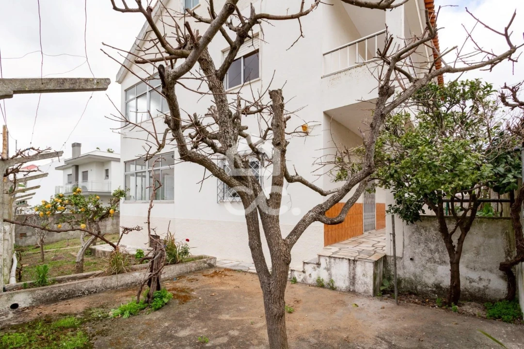 Moradia T4 para Venda em Santa Iria de Azoia, São João da Talha e Bobadela Foto 57