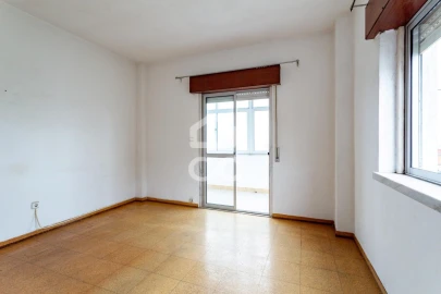 Moradia T4 para Venda em Santa Iria de Azoia, São João da Talha e Bobadela
