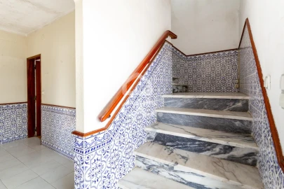 Moradia T4 para Venda em Santa Iria de Azoia, São João da Talha e Bobadela