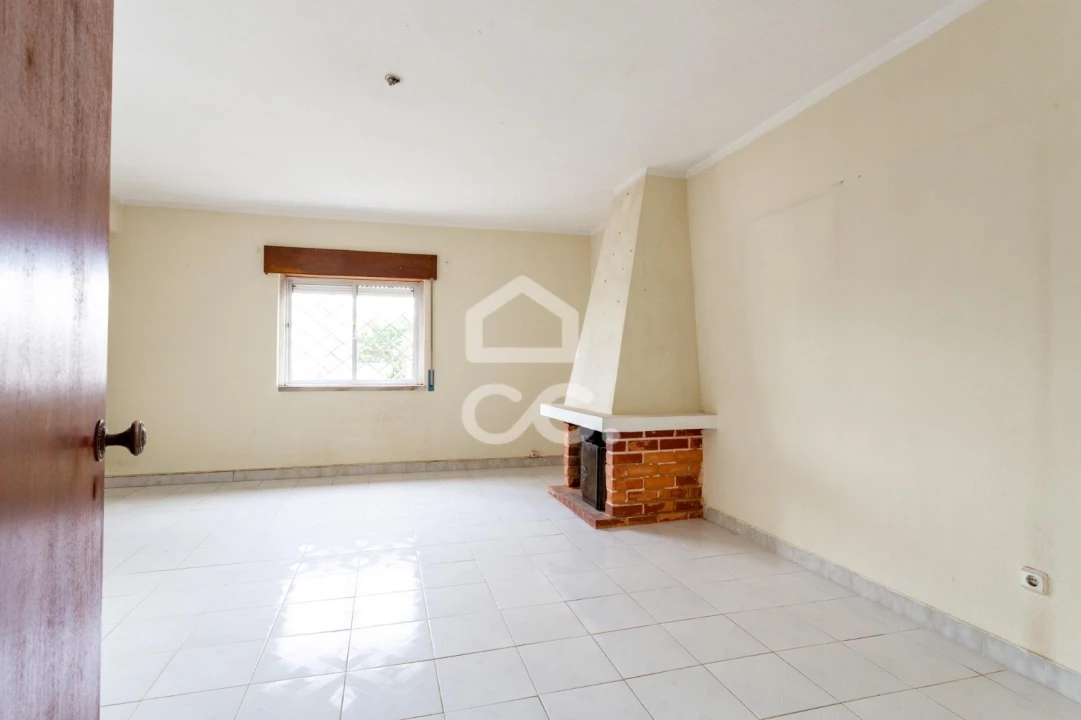 Moradia T4 para Venda em Santa Iria de Azoia, São João da Talha e Bobadela Foto 5