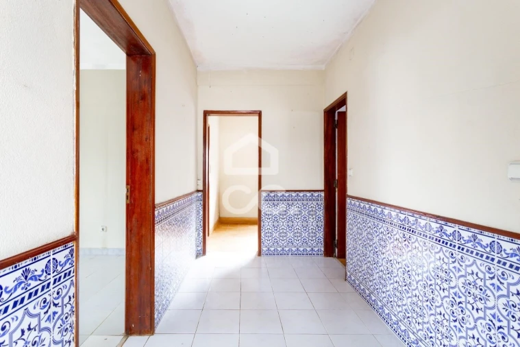 Moradia T4 para Venda em Santa Iria de Azoia, São João da Talha e Bobadela Foto 4