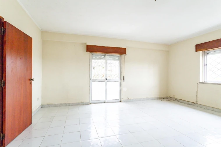 Moradia T4 para Venda em Santa Iria de Azoia, São João da Talha e Bobadela Foto 6