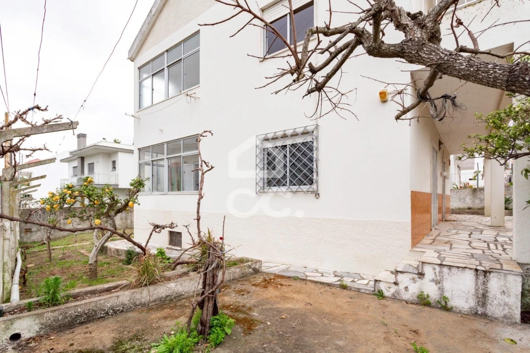 Moradia T4 para Venda em Santa Iria de Azoia, São João da Talha e Bobadela Foto 56