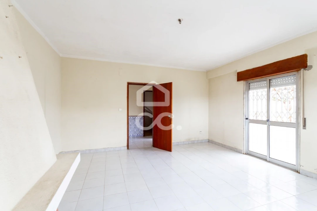 Moradia T4 para Venda em Santa Iria de Azoia, São João da Talha e Bobadela Foto 8
