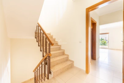 Apartamento T2 para Arrendamento em Quarteira